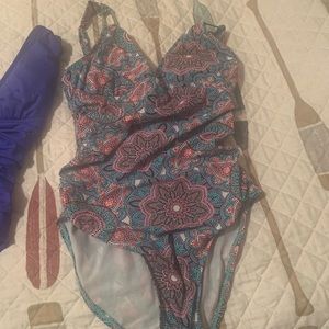 Brand new Assets by Spanx 1 piece bathing suit